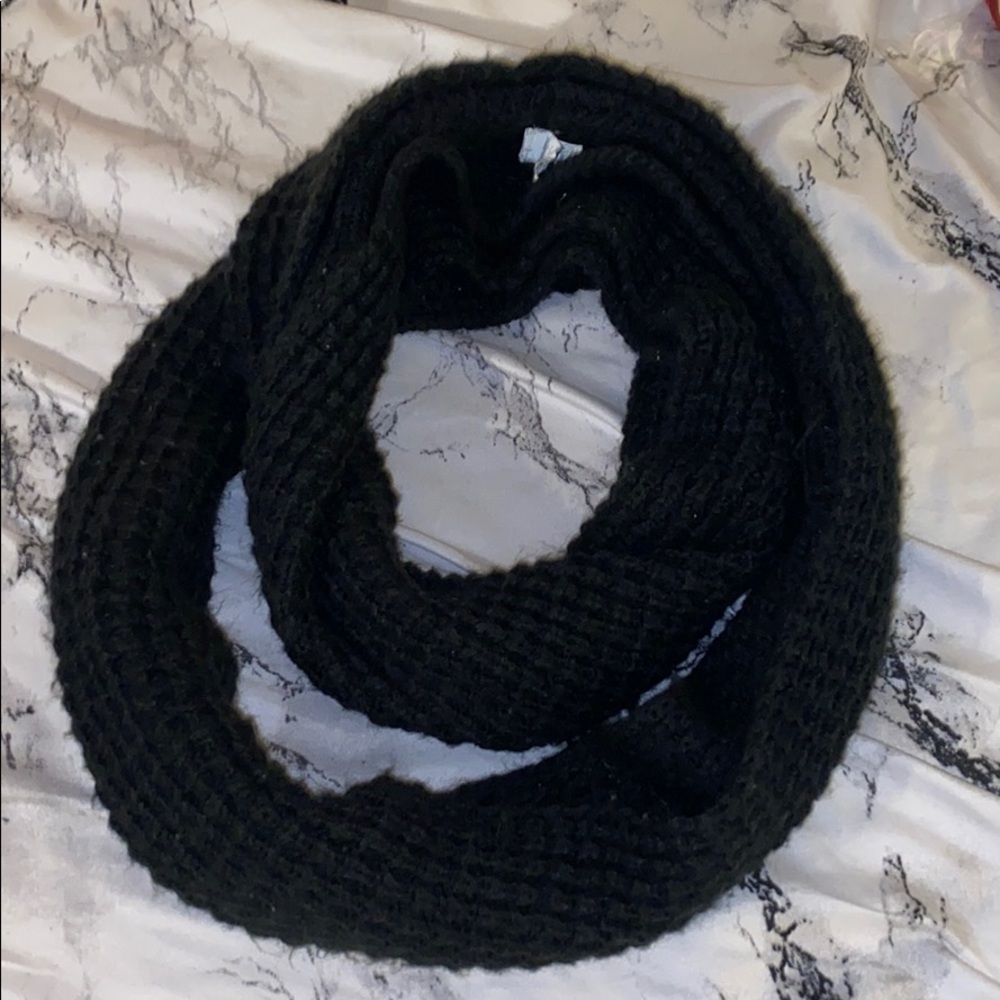 Infinity scarf